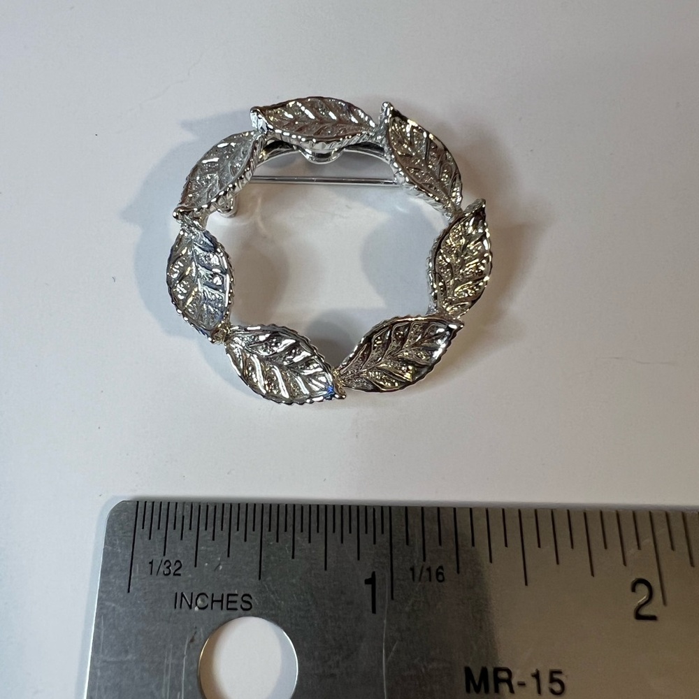 Vintage Laurel Leaf Pin